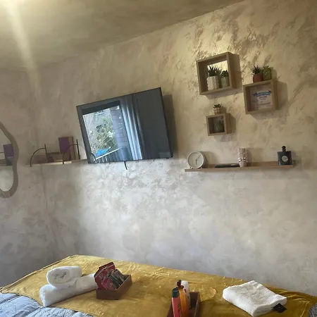 Tres Belle Maison De *