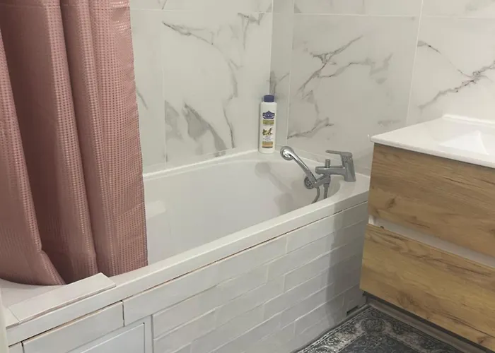 Tres Belle Maison De *