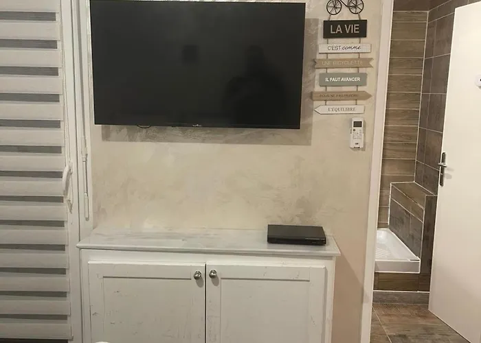 Tres Belle Maison De *