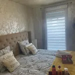 Très Belle Maison De